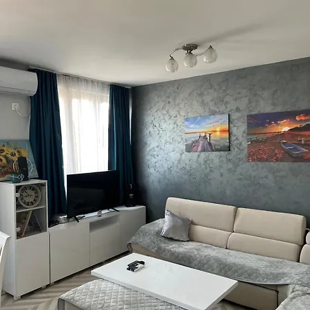 דירה Urban Nest - Cozy And Hideaway