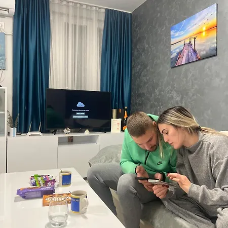Urban Nest - Cozy And Hideaway דירה