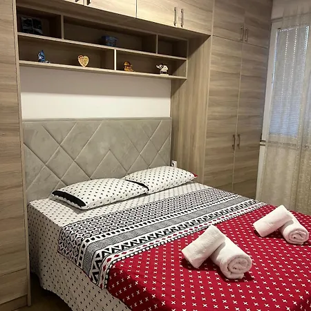 Urban Nest - Cozy And Hideaway פודגוריצה